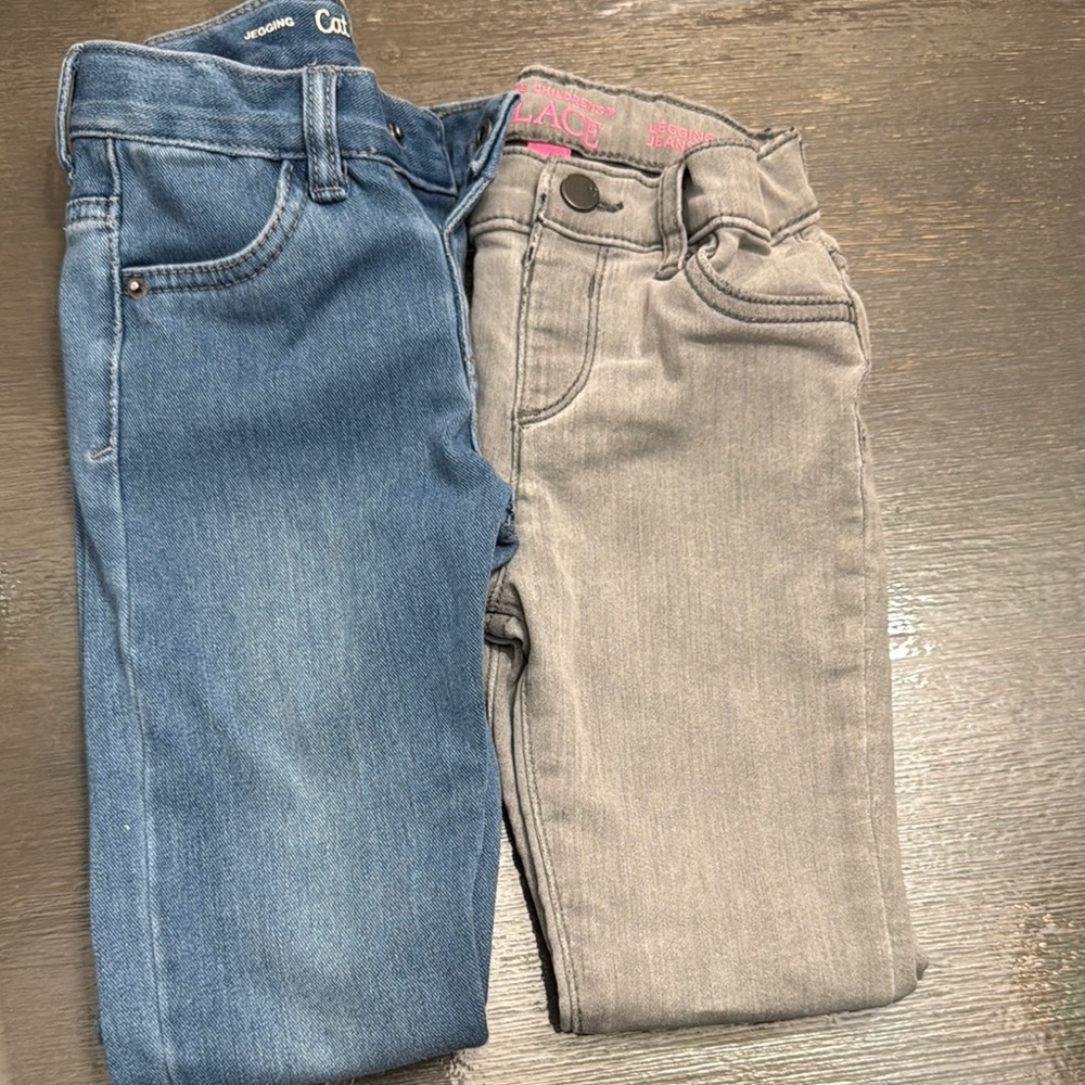 2- jeans The Children's Place Denim Jeans Classic Fit & cat and Jack
